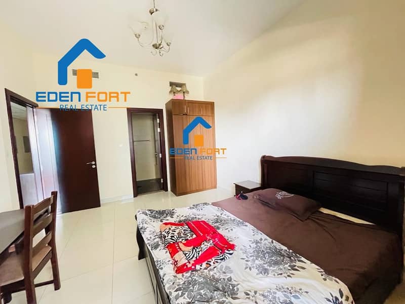 5 Golf View-Fully Furnished-1BHK-Elite Residence-DSC