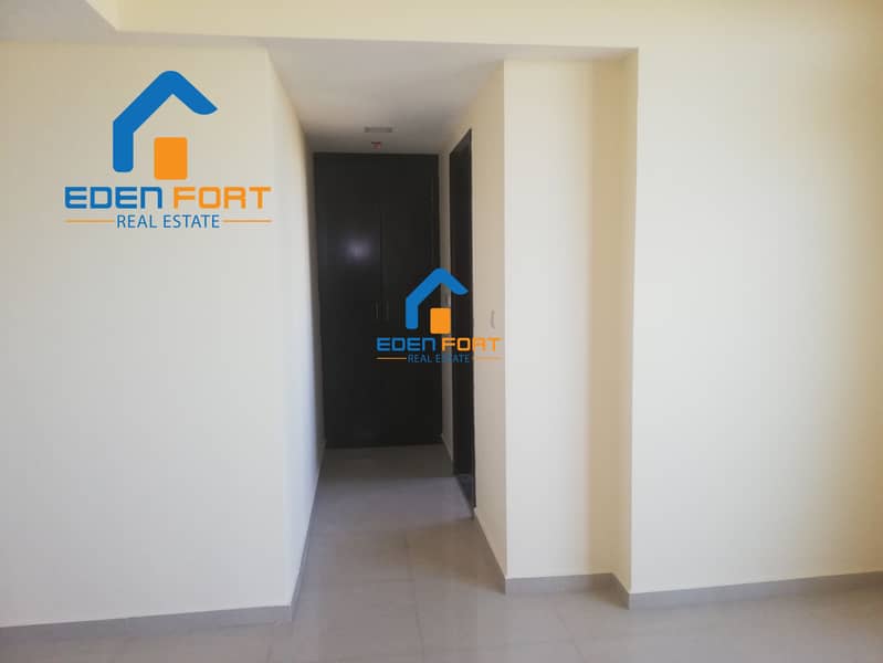 4 Golf view-2 BHK-Huge Apartment-Unfurnished-DSC