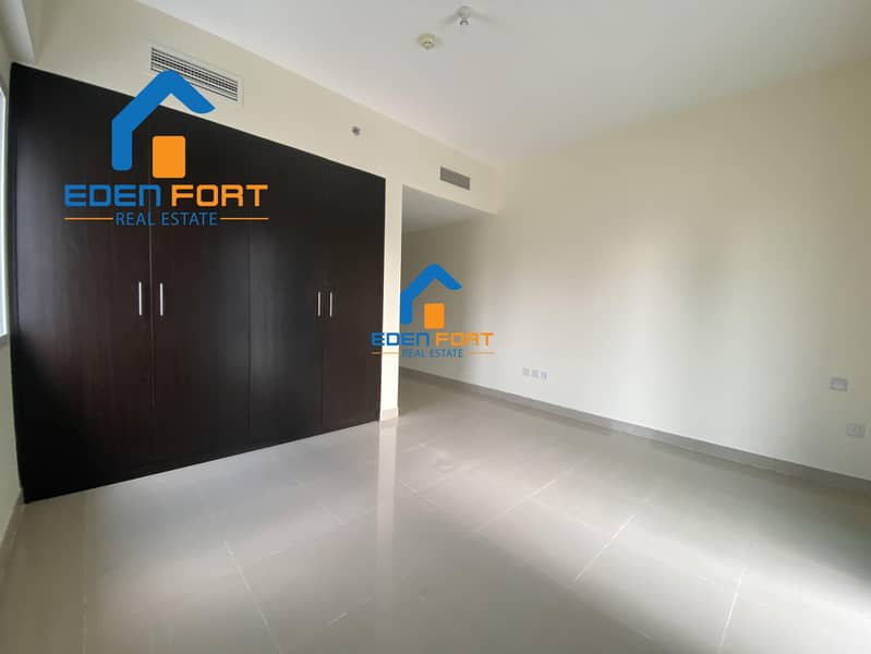 11 READY TO MOVE - UN-FURNISHED 1BHK ON HIGH FLOOR