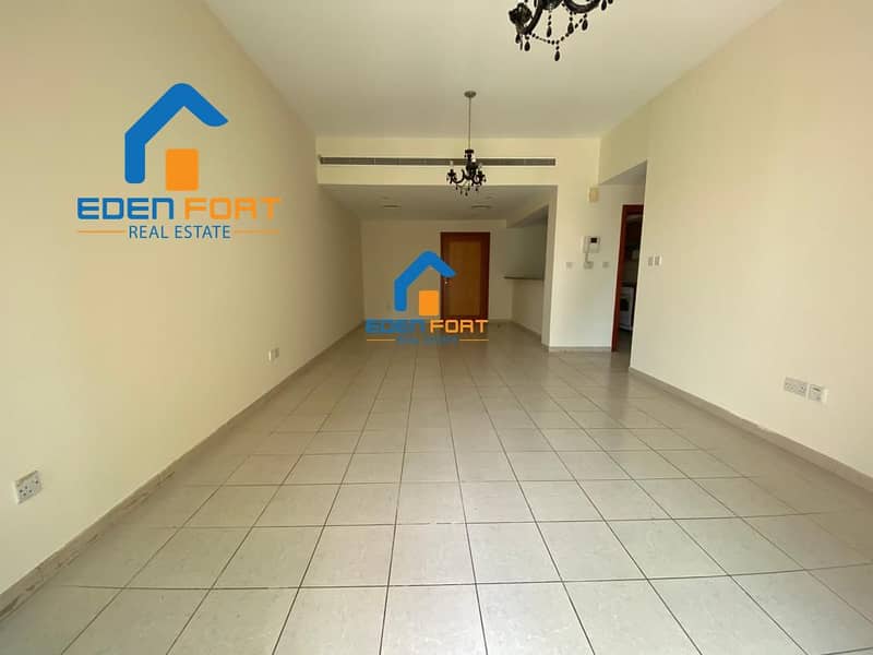 4 Large Layout | 1 Bedroom | Un-Furnished  | Greens