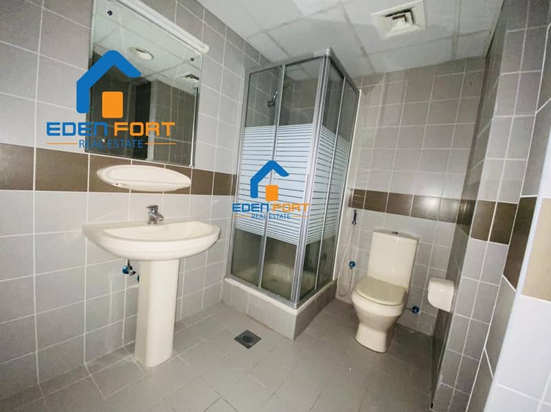 5 Beautiful Unfurnished Studio for Rent in Cricket Tower- DSC