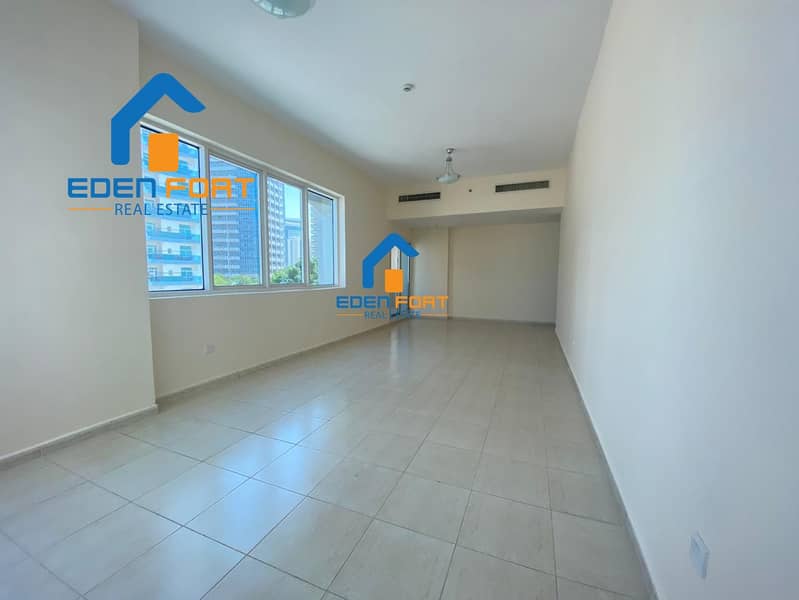 3 Spacious 2 Bedroom Apt with FREE CHILLER in Olympic Park 2