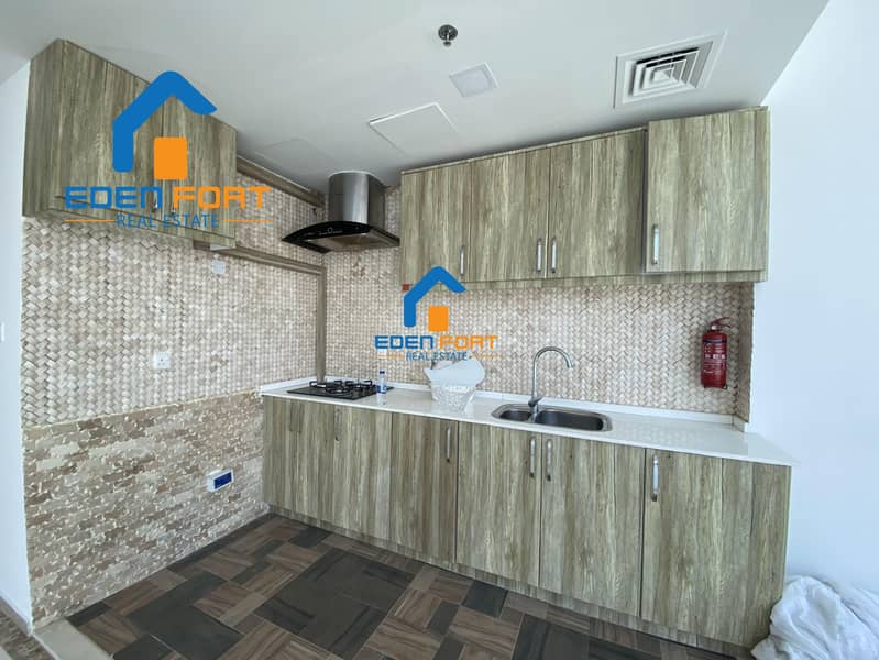 7 1 Month Free Beautiful Un-Furnished Studio in Zenith A-2