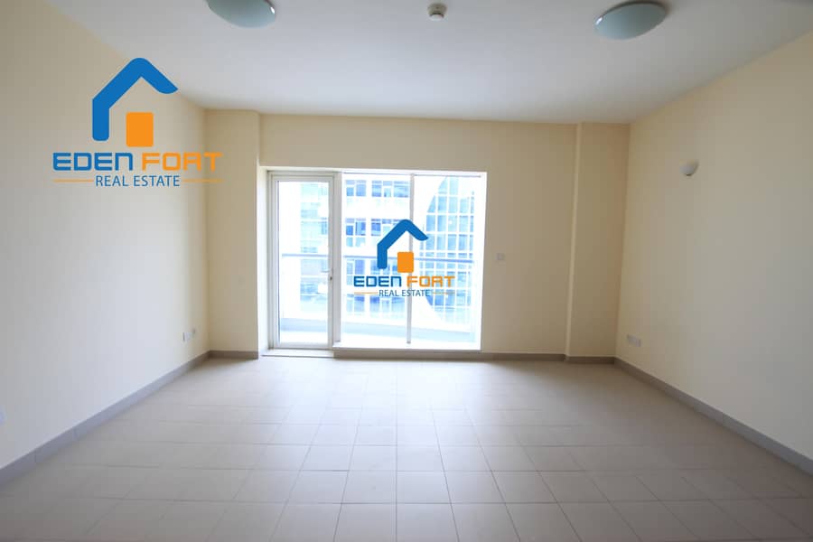 4 ONE Bed Room Apartment in Cricket Tower.