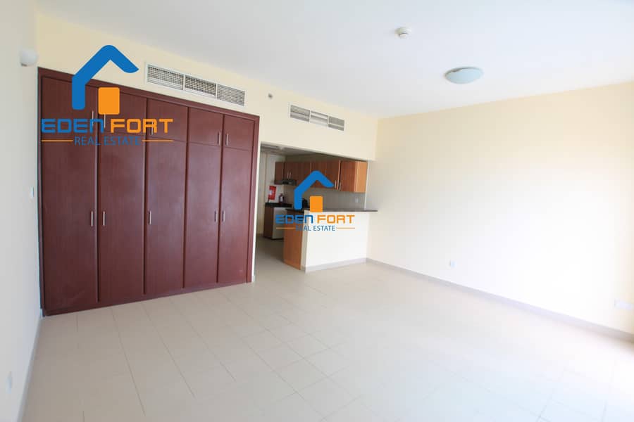6 ONE Bed Room Apartment in Cricket Tower.