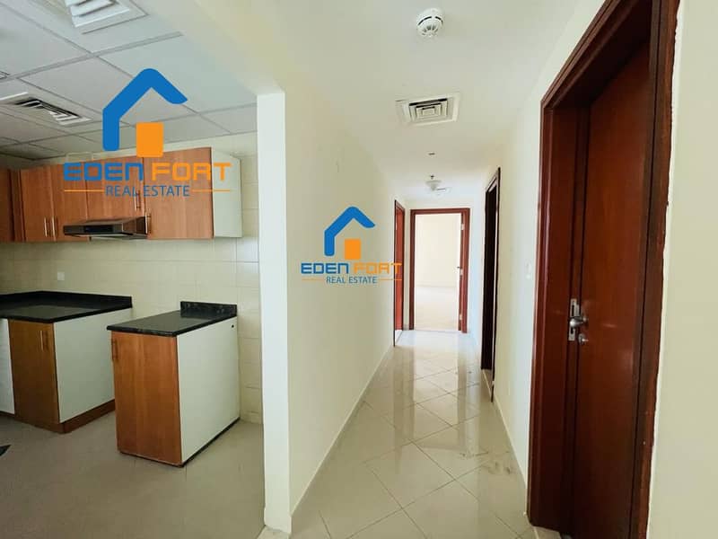 4 Spacious Unfurnished 1 BHK In Hub Canal 1 DSC . . . .
