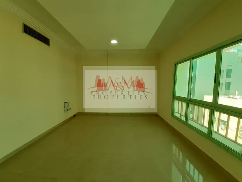 5 2bhk with balcony on delma st!