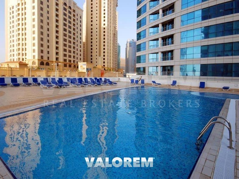 Furnished and Bright Apt / Vacant / Pool views