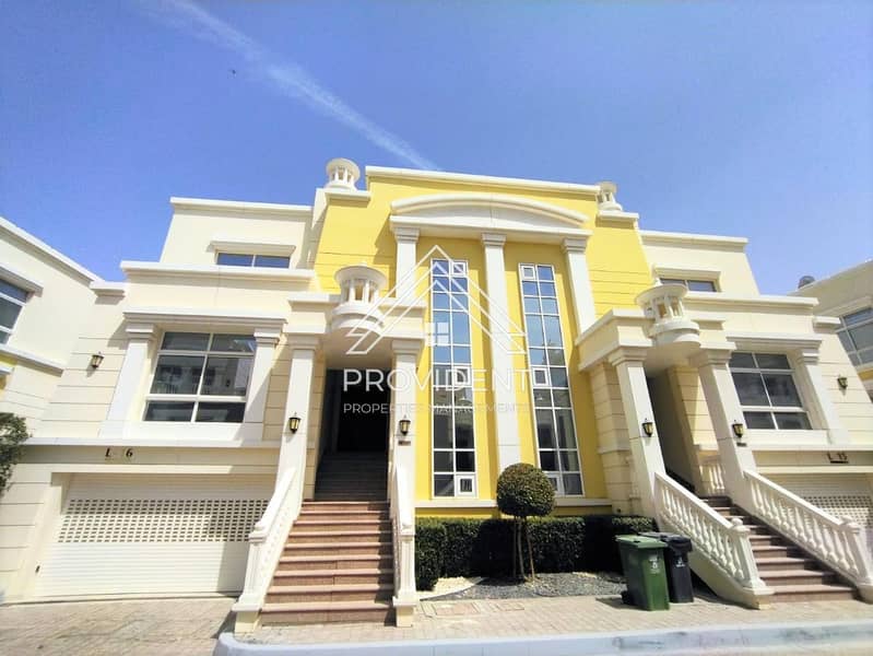 Elegant 4BR Townhouse |Exceptional Place| Move Now