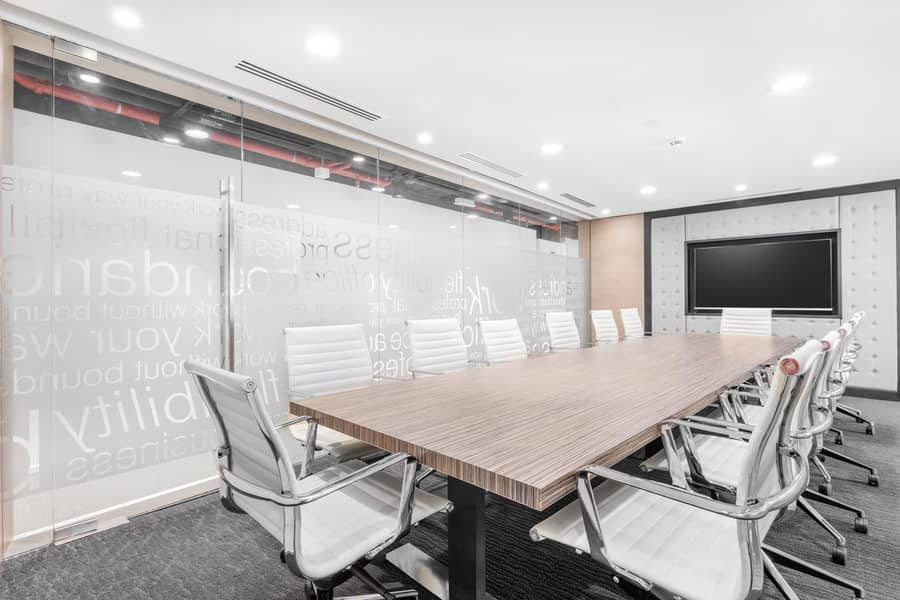 Move into ready-to-use open plan office space for 10 persons in DUBAI, JAFZA One