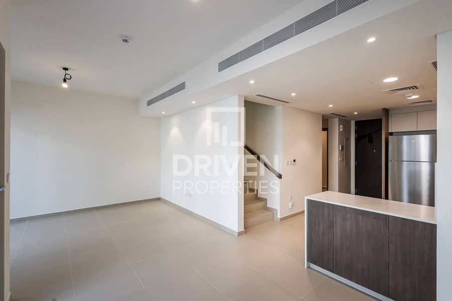 Spacious & Bright TH | Ready To Move In Spacious & Bright TH | Ready To Move In
