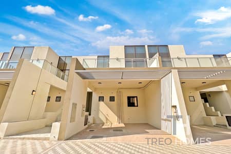 4 Bedroom Townhouse for Rent in Mohammed Bin Rashid City, Dubai - Spacious| Maids room| Open plan layout