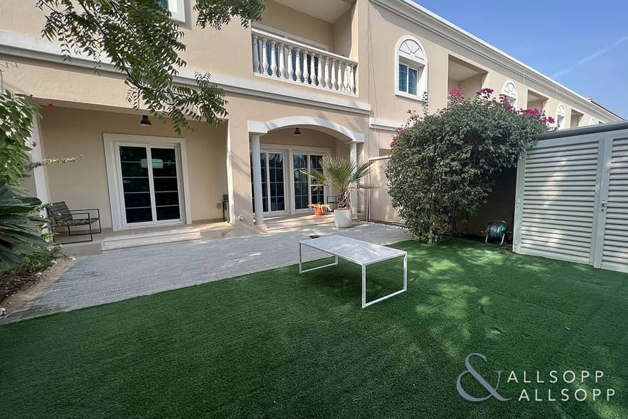 Three Bedroom| Park Backing | Single Row Three Bedroom| Park Backing | Single Row
