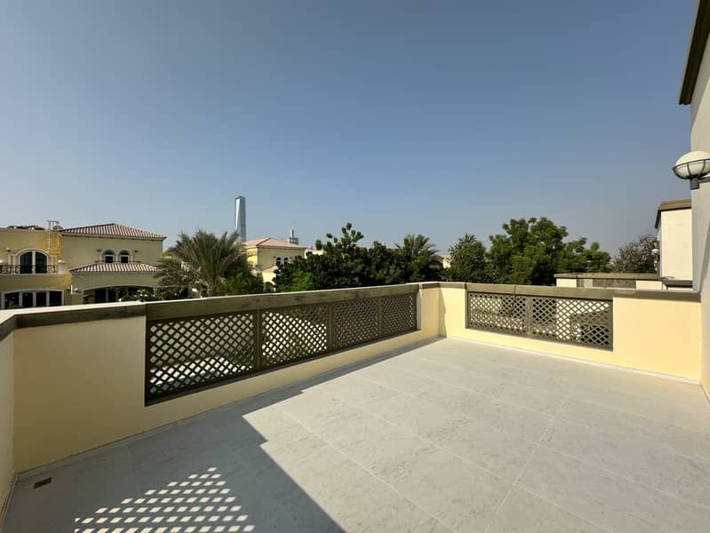 5 Balcony Area