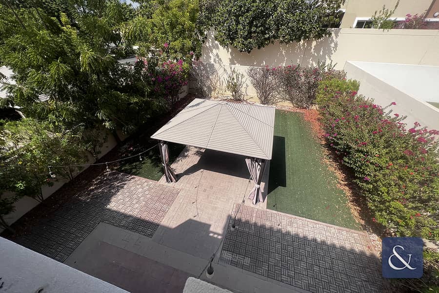 Excellent Condition | 3 Bedrooms | Garden Excellent Condition | 3 Bedrooms | Garden