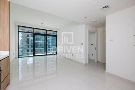 1 Bedroom Flat for Rent in Dubai Harbour, Dubai - Midfloor | Bright Unit With Beach Access