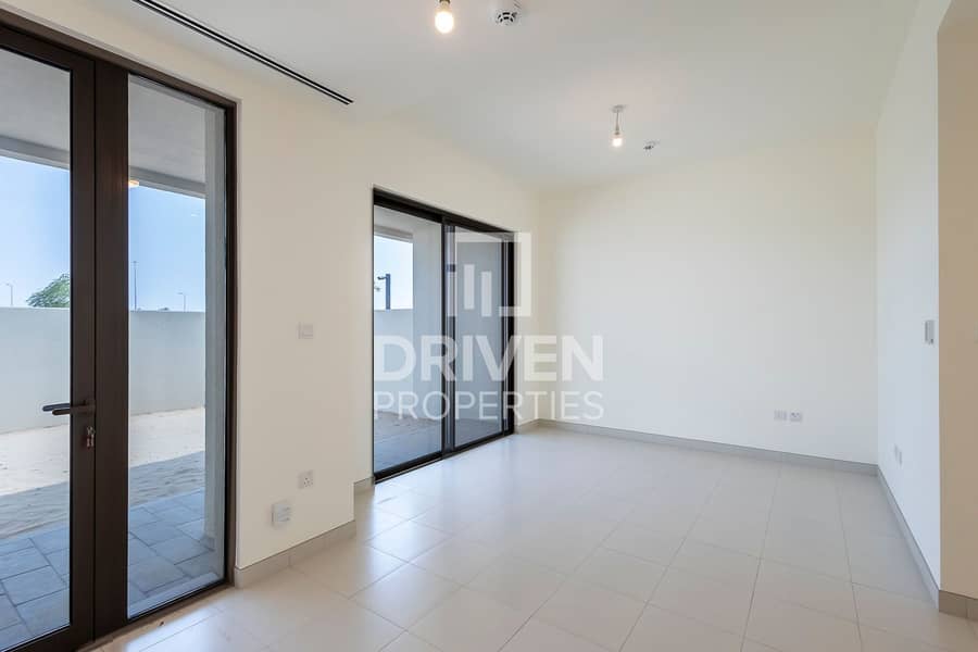 Large Backyard | Ready To Move In Villa Large Backyard | Ready To Move In Villa