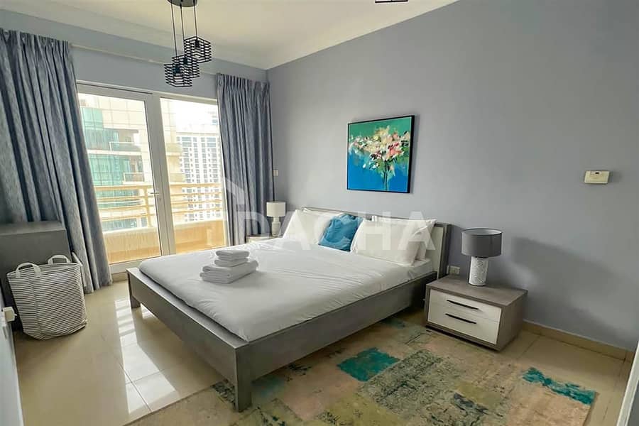 Available Now / High Floor / View today Available Now / High Floor / View today