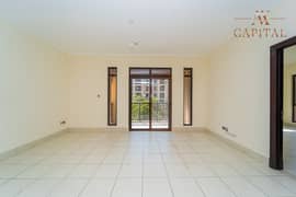Large Charming Unit | Located in Old Town