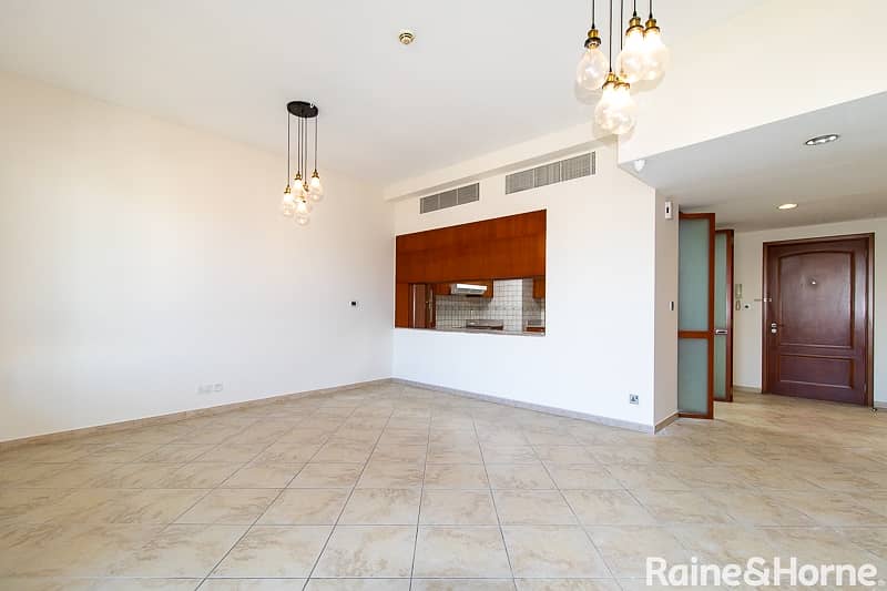 Prime Location I 3BR I 2 parking and 2 Store Prime Location I 3BR I 2 parking and 2 Store