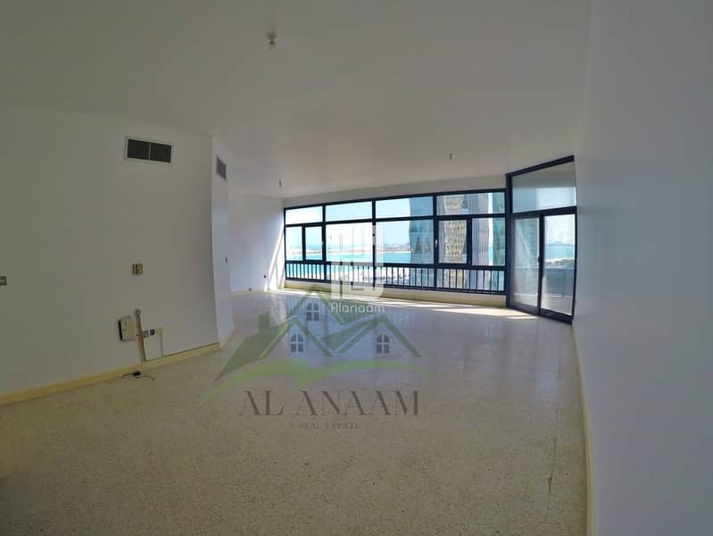 Hot Deal! Apartment with Sea View, Balcony and Maid\'s Room
