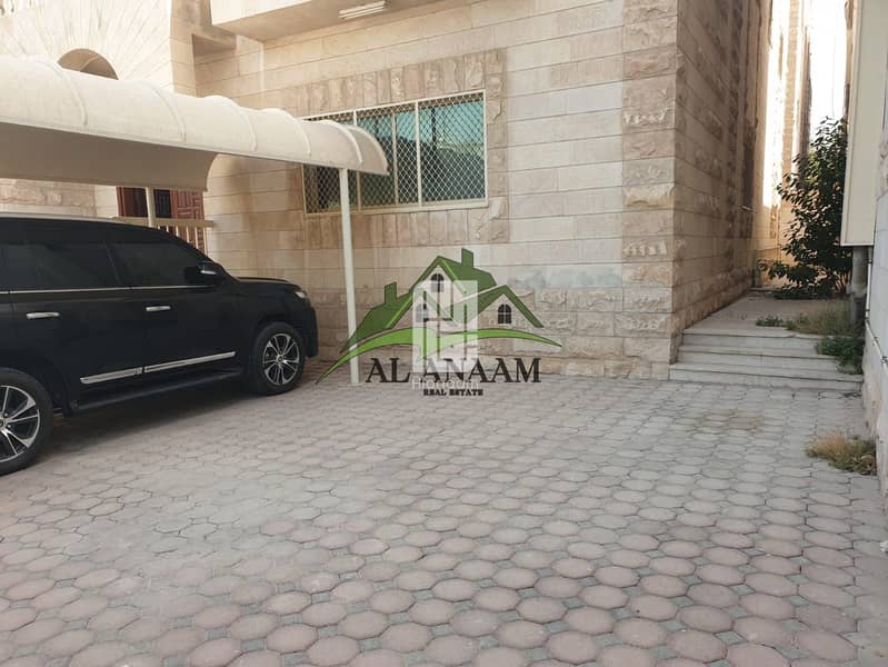 Quality and Larges 5 Bed Room Villa Al Mushrif