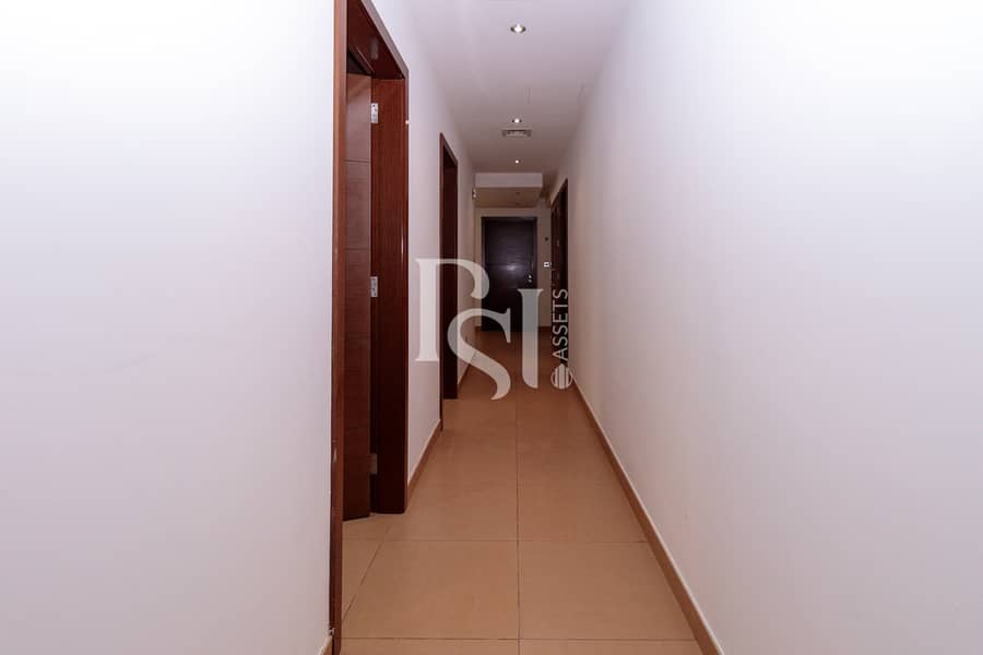 14 AL-rayyana-khalifa-city-a-abu-dhabi-hallway (1). JPG