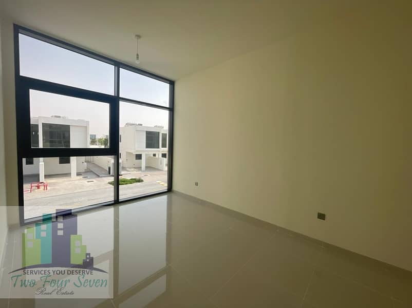 4 AMAZING POOL VIEW 6BED+M IN DAMAC HILLS2