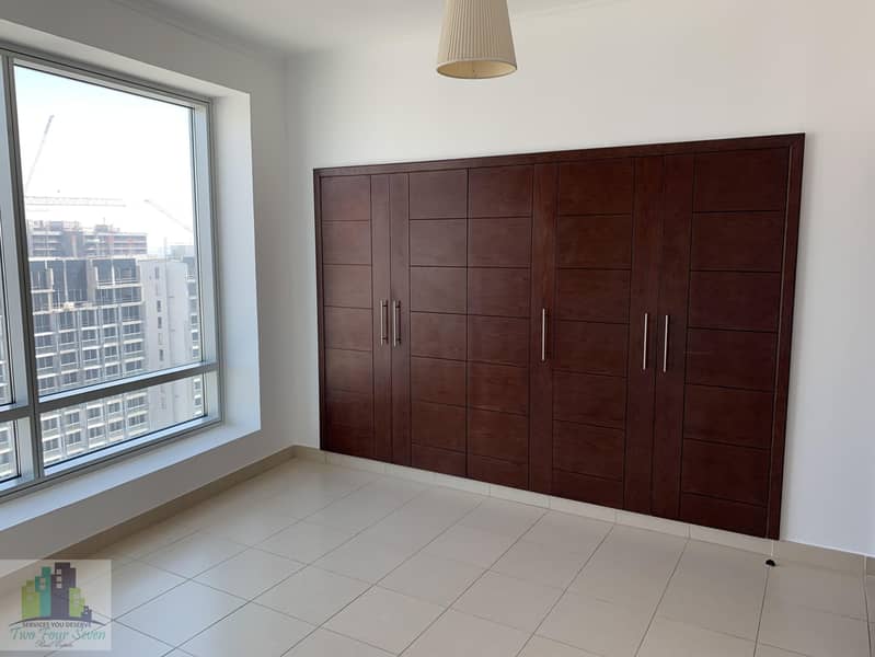 6 AMAZING 1BR FOR RENT IN BURJ VIEWS DOWNTOWN