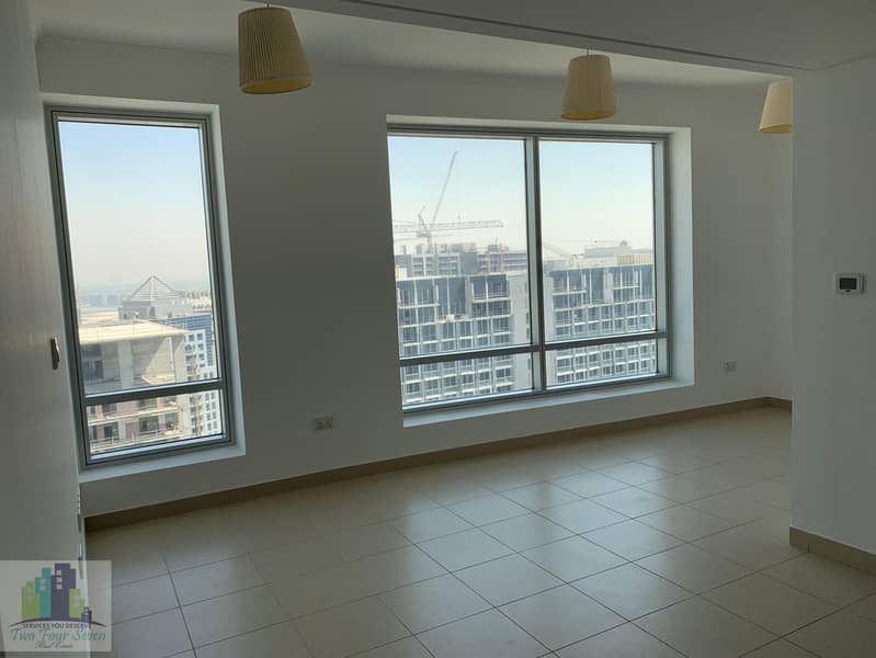 12 AMAZING 1BR FOR RENT IN BURJ VIEWS DOWNTOWN