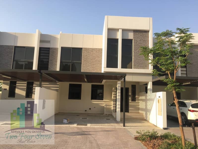 BIGGEST 4BED+M MIIDLE UNIT IN AKOYA OXYGEN