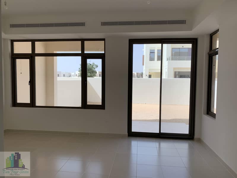 23 AMAZING 3BR VILLA FOR RENT IN MIRA OASIS 3