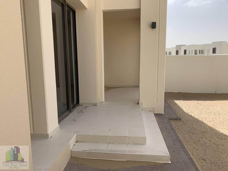 28 AMAZING 3BR VILLA FOR RENT IN MIRA OASIS 3