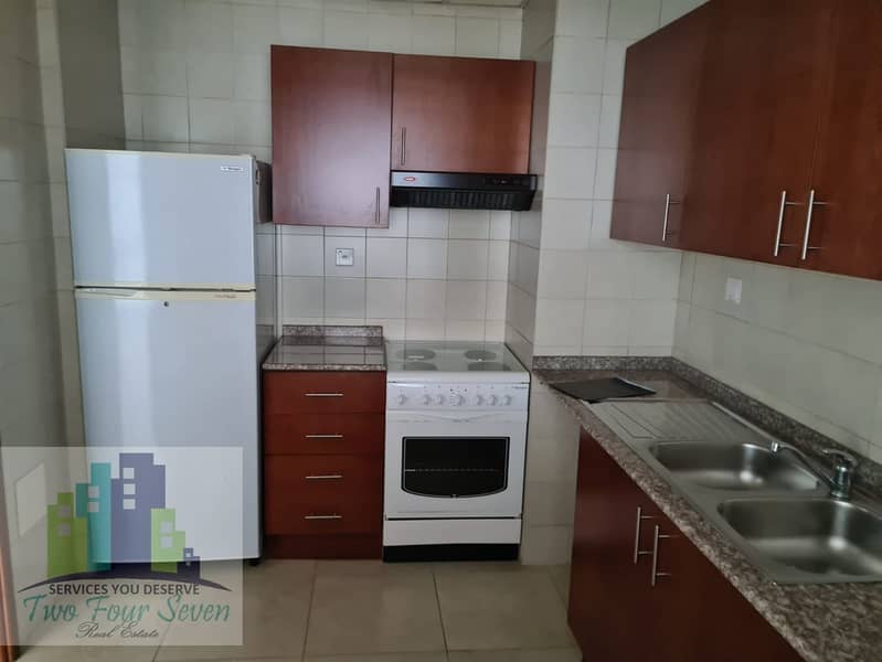 6 Equipped Kitchen Appliances / Unfurnished 1 Bedroom in Mag 218