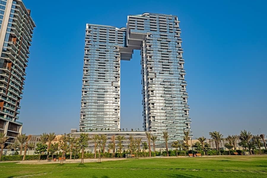 High ROI | Ready To Move In | On Sheikh Zayed Road