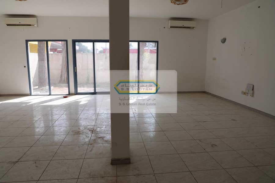 03 BHK Villa Available in Hor Al Anz, Back side of  Talal Super Market