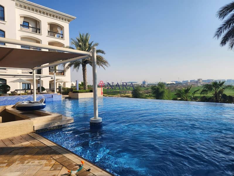 12 Infinity pool with spectacular views of Yas Island