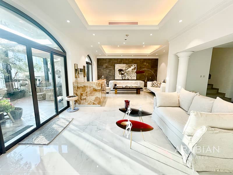 Exclusive | Renovated Penthouse | Vacant on Transfer Exclusive | Renovated Penthouse | Vacant on Transfer