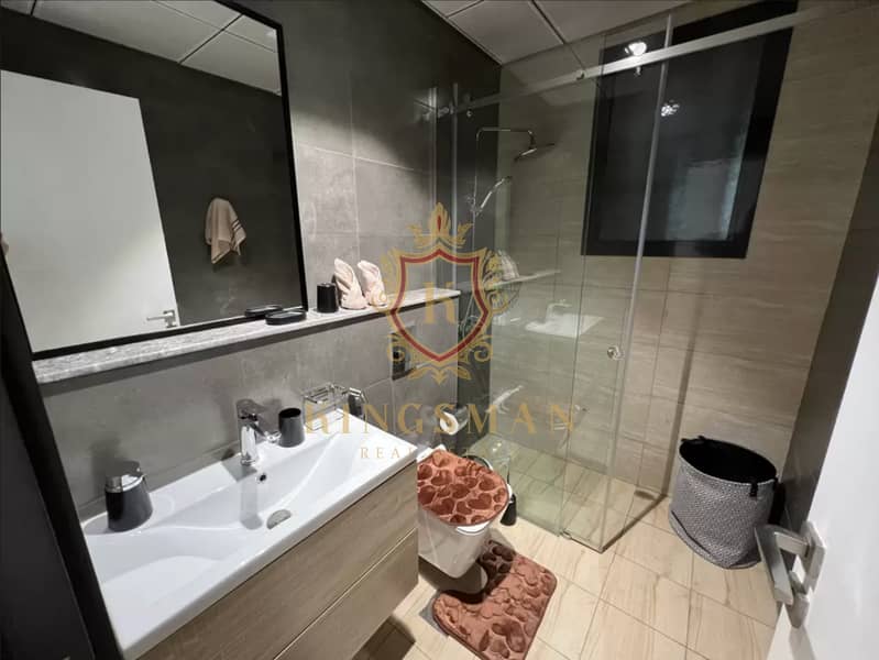 4 4. png