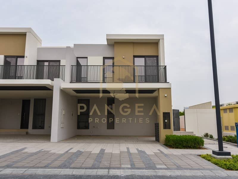 Multiple Cheques |Corner Unit |Large Layout Multiple Cheques |Corner Unit |Large Layout