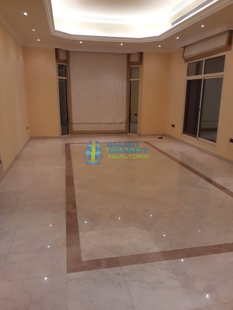 7 5 BR Independant Villa with Swimming pool in Umm Al Sheif