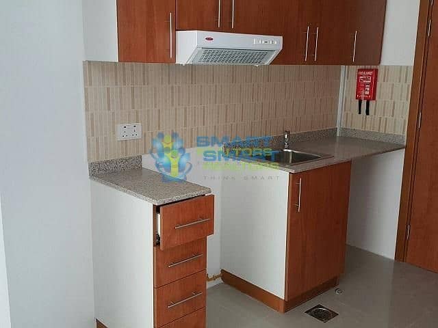 2 Spacious Studio with Parking for Rent in Lakeside Towers IMPZ