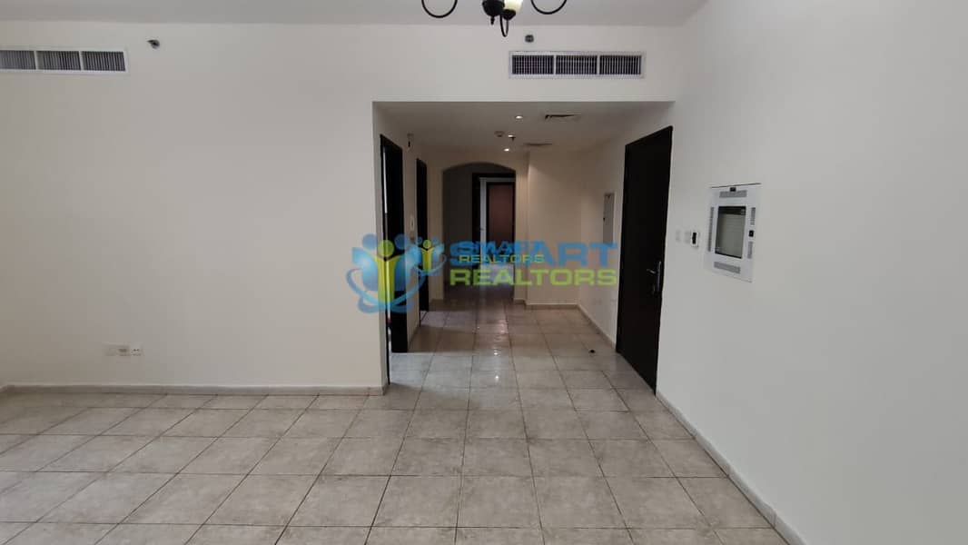 4 |Best Deal| 1-Bedroom In ''DV-4''