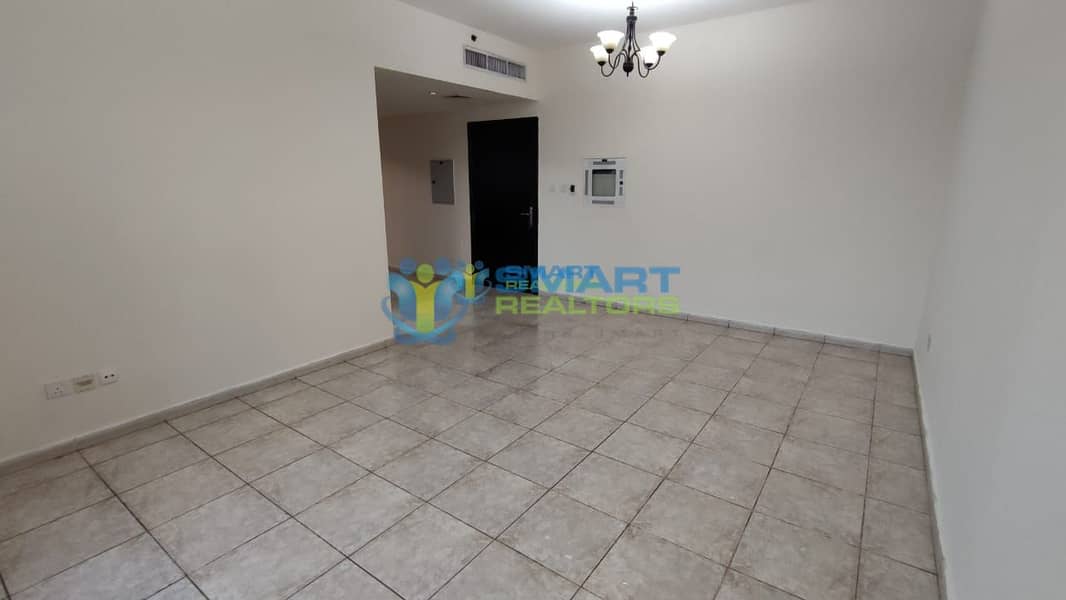 6 |Best Deal| 1-Bedroom In ''DV-4''