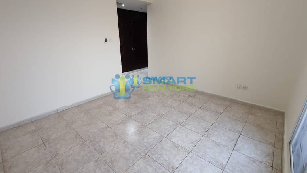 7 |Best Deal| 1-Bedroom In ''DV-4''