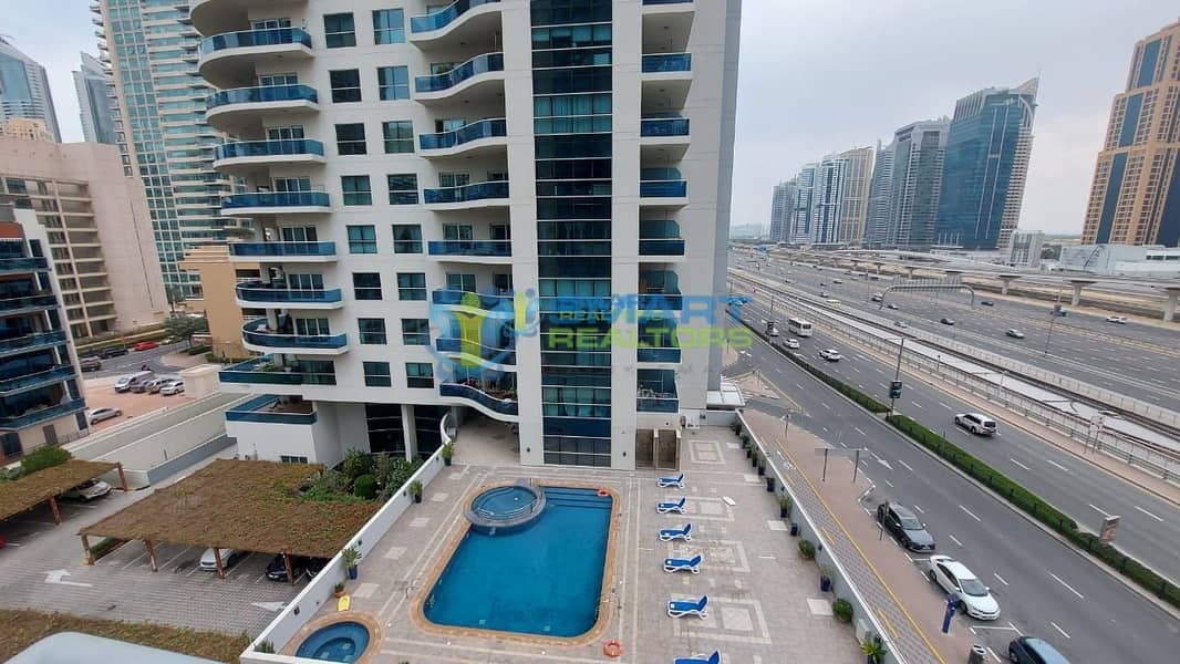 13 Next To Metro Fully Furnished Pool View