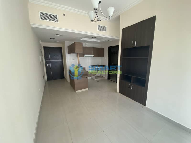 9 One Bedroom with Balcony Just Behind Mall of The Emirates