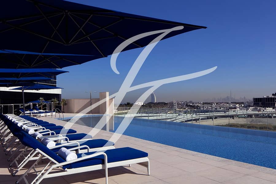 10 Avani Pool . jpg