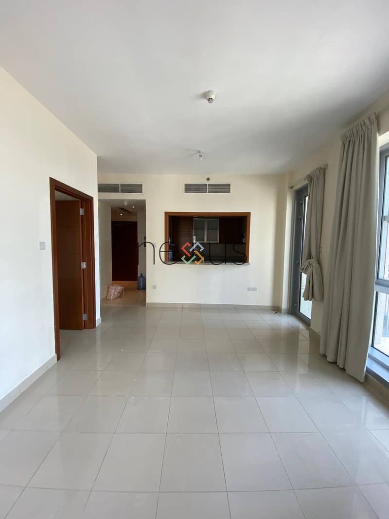 Well Maintained | High Floor | Unfurnished | Panoramic View | Balcony