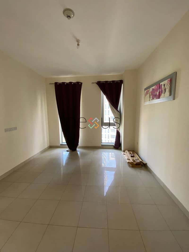 5 Well Maintained | High Floor | Unfurnished | Panoramic View | Balcony
